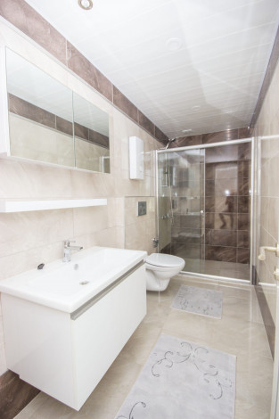 Пятикомнатная меблированная квартира в комплексе с богатой инфраструктурой в Кестеле, 220 м2 - Ракурс 15