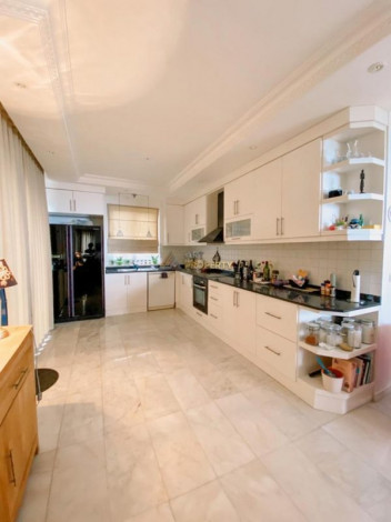 Шикарная видовая вилла планировки 4+1 в районе Тепе Алания,с видом на море и горы,325 м2 - Ракурс 15