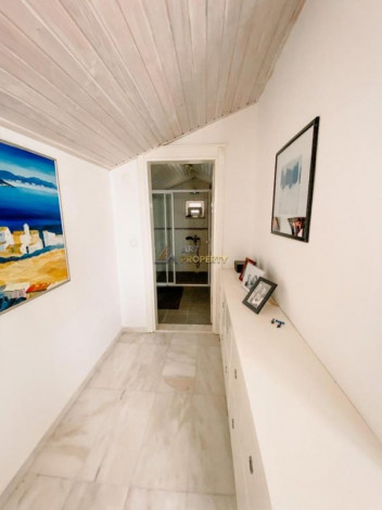 Шикарная видовая вилла планировки 4+1 в районе Тепе Алания,с видом на море и горы,325 м2 - Ракурс 21