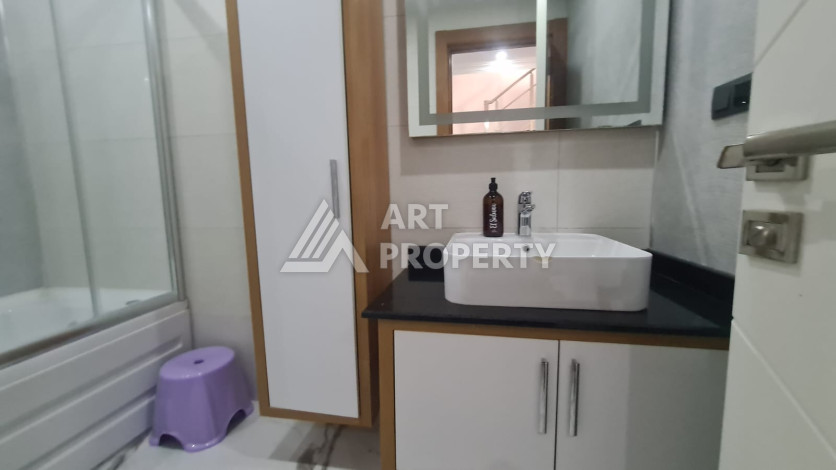 просторная квартира 4+1 в районе Тепе с видом на горы и город - Ракурс 24