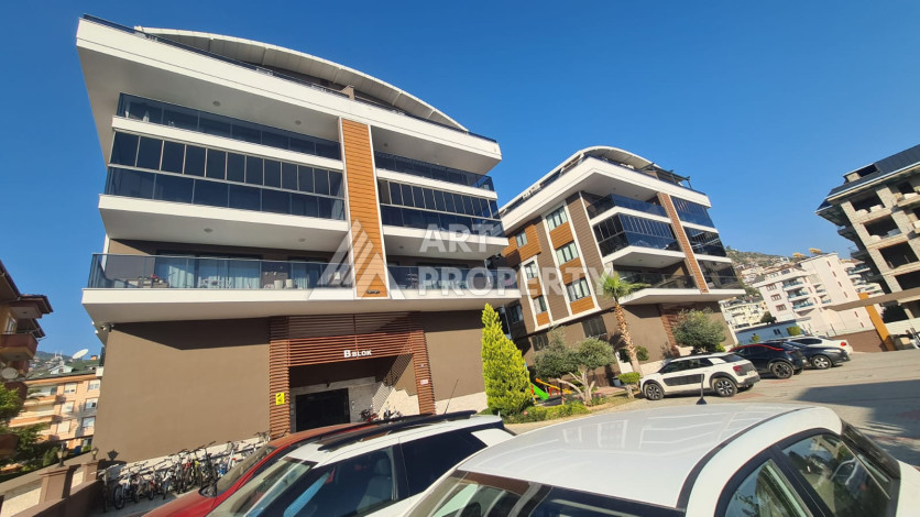 просторная квартира 4+1 в районе Тепе с видом на горы и город - Ракурс 38