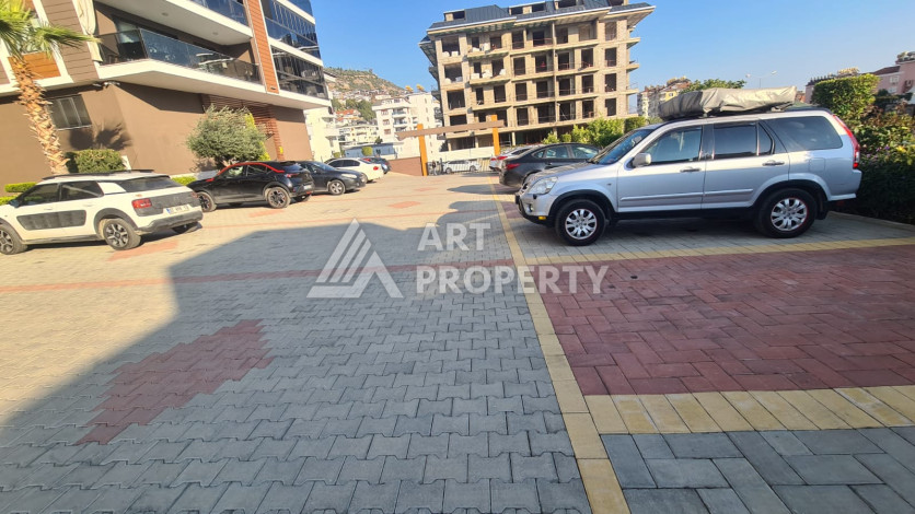 просторная квартира 4+1 в районе Тепе с видом на горы и город - Ракурс 41