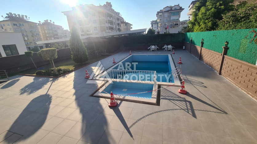 просторная квартира 4+1 в районе Тепе с видом на горы и город - Ракурс 45