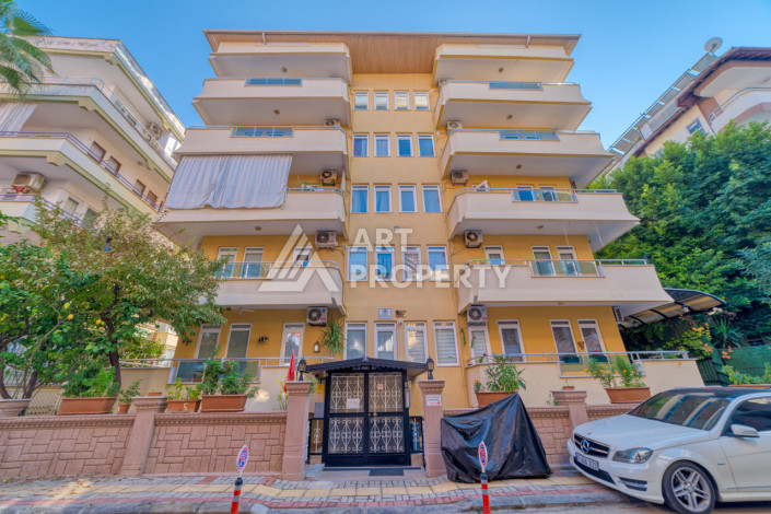 Двухкомнатная квартира с мебелью в жилом доме городского типа - центр Алании в 50 метрах от моря - Ракурс 8