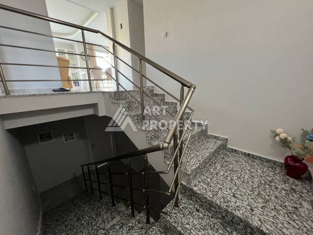 Двухуровневая квартира в районе Кестель с качественной чистовой отделкой и новой мебелью - Ракурс 45