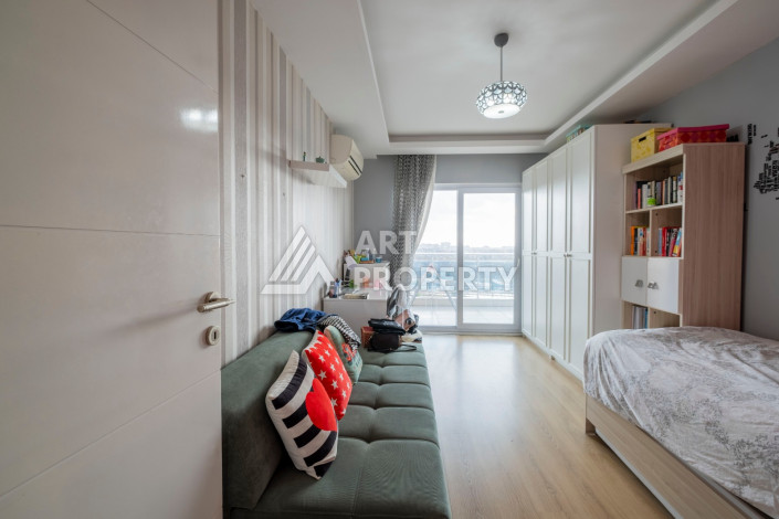 Просторная квартира с отдельной кухней 3+1 в районе Оба - Ракурс 10