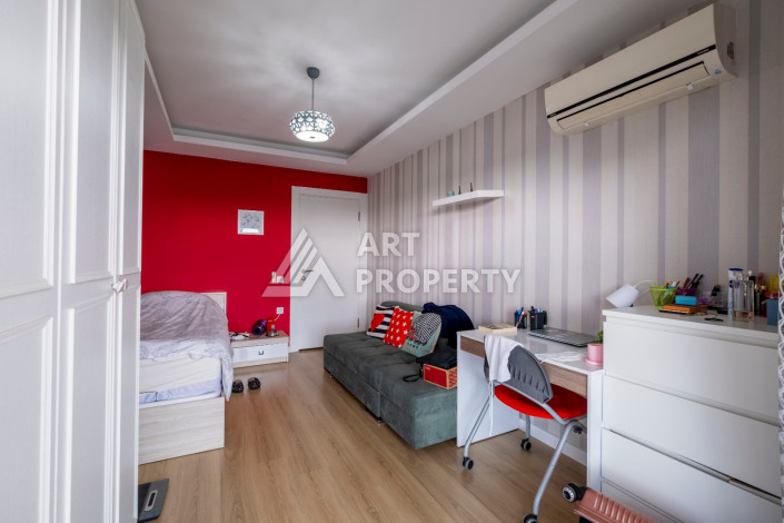 Просторная квартира с отдельной кухней 3+1 в районе Оба - Ракурс 11