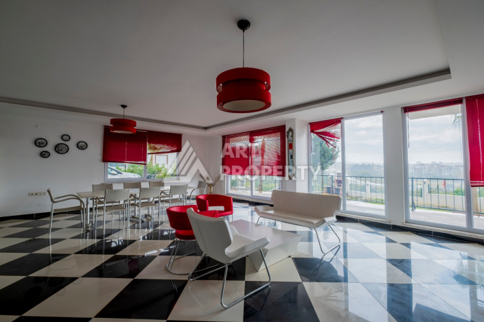 Просторная квартира с отдельной кухней 3+1 в районе Оба - Ракурс 12