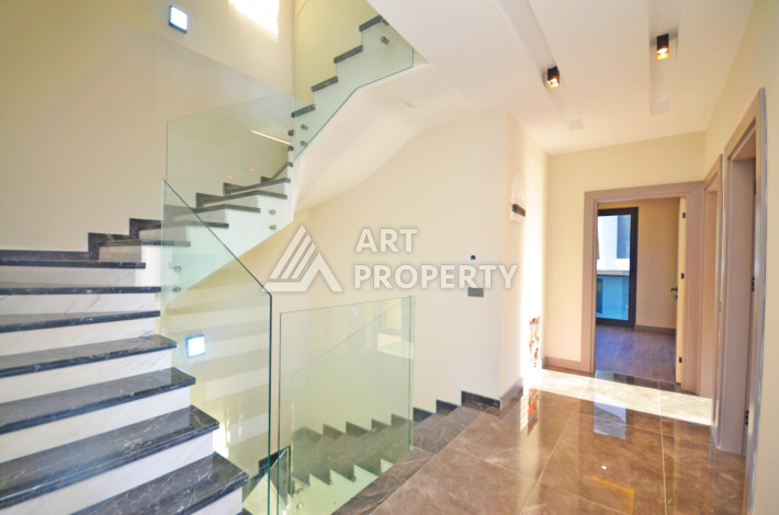 Роскошная вилла планировки 4+1 в районе Каргыджак, 350м2 - Ракурс 7