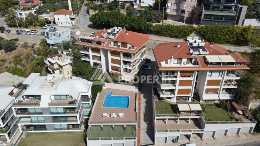 Шикарный дуплекс 3+2 в Центре с видом на море и горы. - Ракурс 5