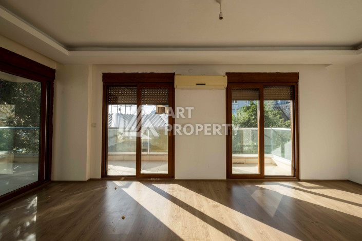 Шикарный дуплекс 3+2 в Центре с видом на море и горы. - Ракурс 24