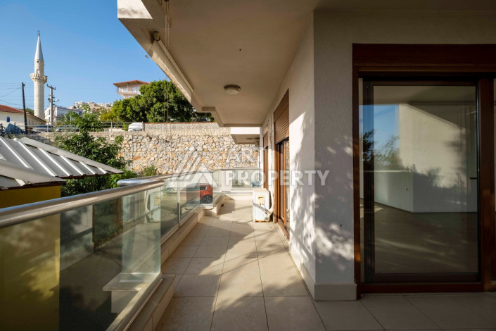 Шикарный дуплекс 3+2 в Центре с видом на море и горы. - Ракурс 26