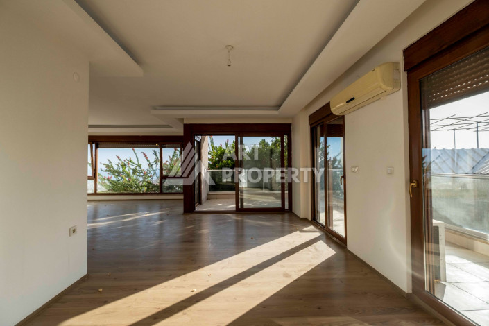 Шикарный дуплекс 3+2 в Центре с видом на море и горы. - Ракурс 28