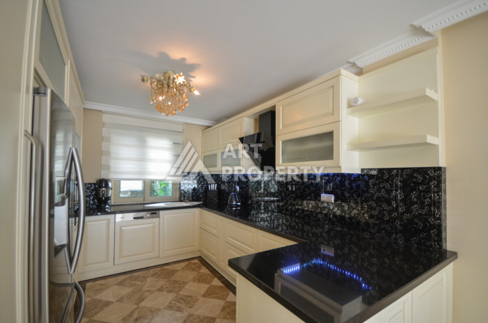 Продажа Эксклюзивной Виллы в районе Каргыджак - Ракурс 16