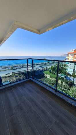 Пентхаус на первой береговой линии в Кестеле, 180 м2 - Ракурс 25