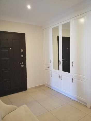 Квартира 3+1 с видом на море в самом центре Махмутлара, 178 м2 - Ракурс 3