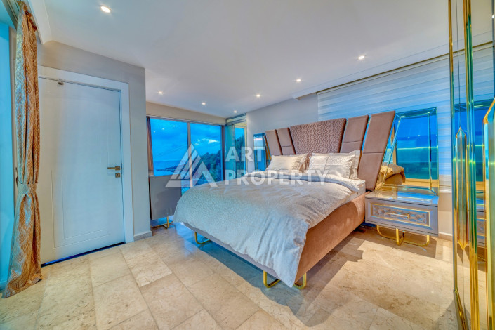 Видовая вилла 5+1 в районе Демирташ 300м2 - Ракурс 26