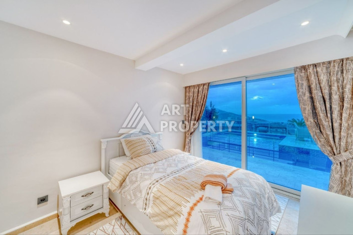 Видовая вилла 5+1 в районе Демирташ 300м2 - Ракурс 56