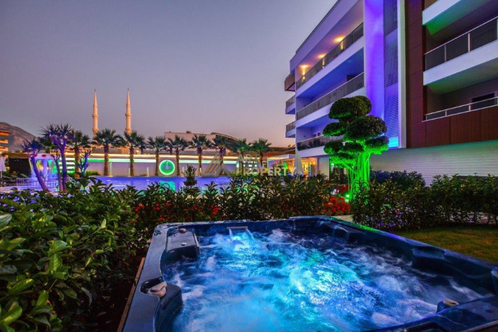 Меблированный пентхаус планировкой 4+1 в престижном районе Оба, 192 м2 - Ракурс 7