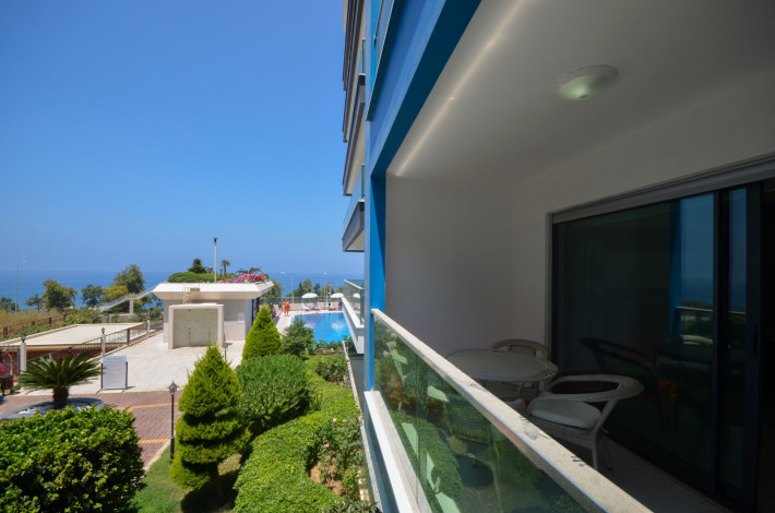 Квартира в аренду 1+1 с видом на море в одном из лучших комплексов Алании, 65 м2 - Ракурс 4