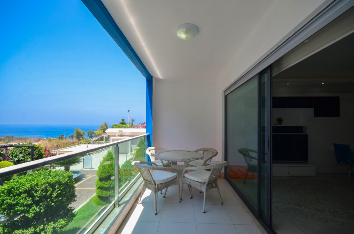 Квартира в аренду 1+1 с видом на море в одном из лучших комплексов Алании, 65 м2 - Ракурс 5