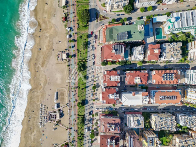 Квартира 2+1 на первой береговой линии в центре Алании - Ракурс 2