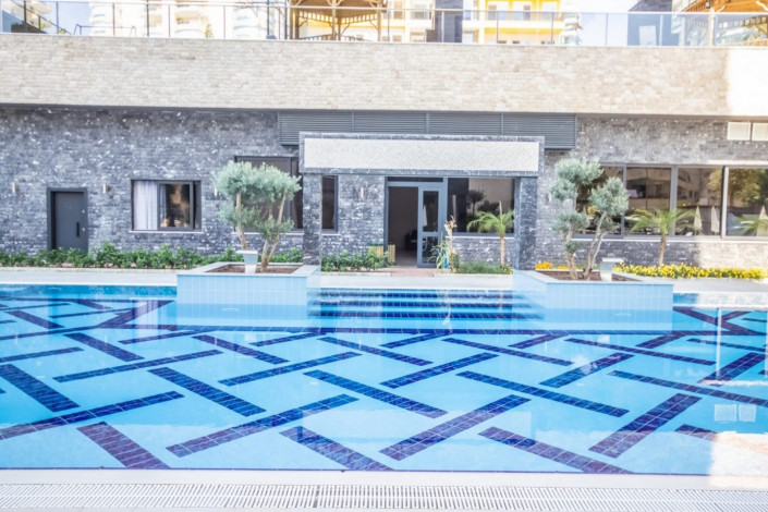 Трехкомнатная квартира c дизайнерским ремонтом в живописном районе Махмутлар, Алания, 115 м2 - Ракурс 5