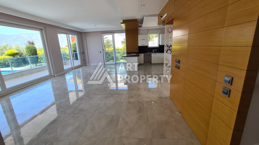 Двухэтажная вилла с видом на море в Каргыджаке, 300м - Ракурс 38