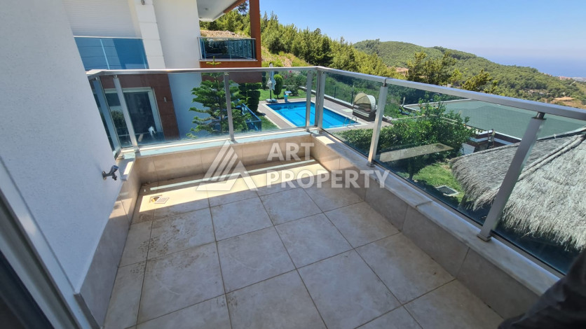 Двухэтажная вилла с видом на море в Каргыджаке, 300м - Ракурс 44