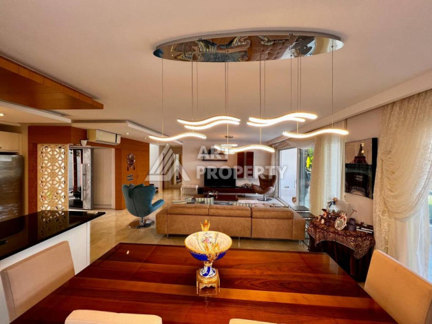 Двухэтажная меблированная вилла с видом на море в Каргыджаке, 700м - Ракурс 8