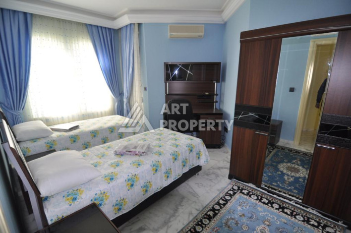 Трехэтажная вилла планировки 5+2, 450м2 в районе Кестель - Ракурс 2