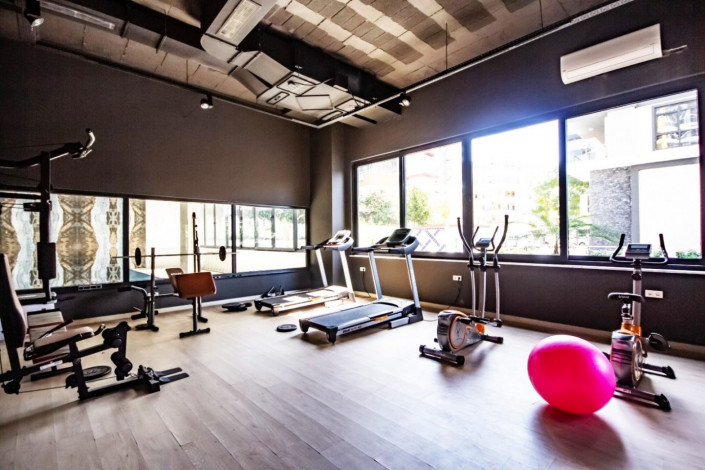 Трехкомнатная квартира c дизайнерским ремонтом в живописном районе Махмутлар, Алания, 115 м2 - Ракурс 21