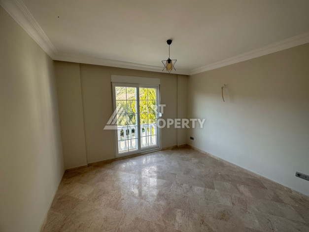 Вилла планировки 6+2, 340 м2 в районе Бекташ, Аланья - Ракурс 9