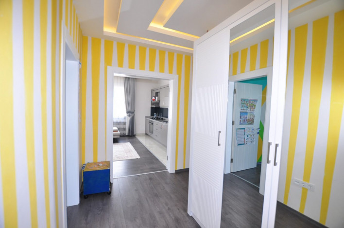 Трехкомнатная квартира c дизайнерским ремонтом в живописном районе Махмутлар, Алания, 115 м2 - Ракурс 34