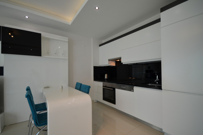 Квартира в аренду 1+1 с видом на море в одном из лучших комплексов Алании, 65 м2 - Ракурс 16