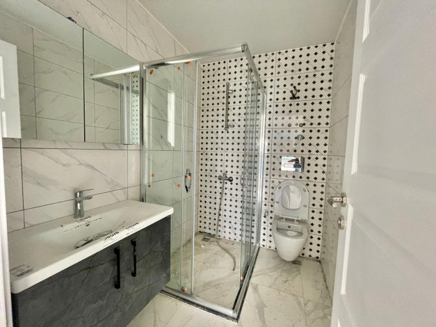 В престижном районе Оба продаются двухкомнатные апартаменты с хорошим ремонтом, 55м2 - Ракурс 3