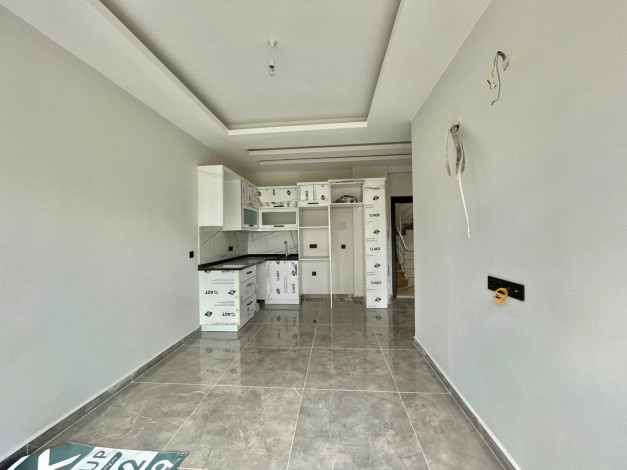 В престижном районе Оба продаются двухкомнатные апартаменты с хорошим ремонтом, 55м2 - Ракурс 8