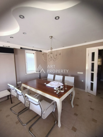 Просторная вилла 7+1 с огромной терассой в районе Каргыджак - Ракурс 6