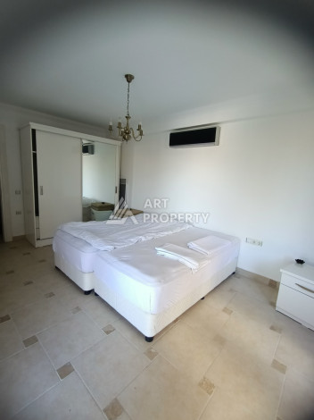 Просторная вилла 7+1 с огромной терассой в районе Каргыджак - Ракурс 7