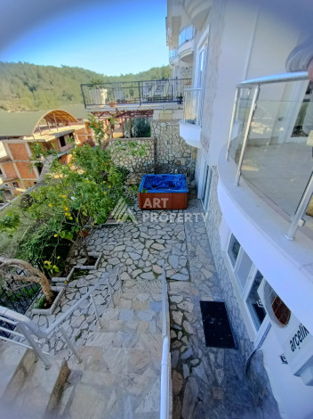 Просторная вилла 7+1 с огромной терассой в районе Каргыджак - Ракурс 32