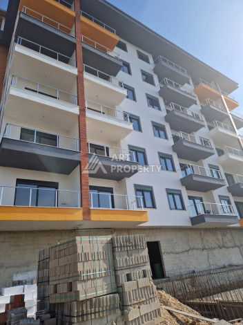 Квартира от инвестора в Алании район Демирташ на завещающий этапе строительства - Ракурс 1