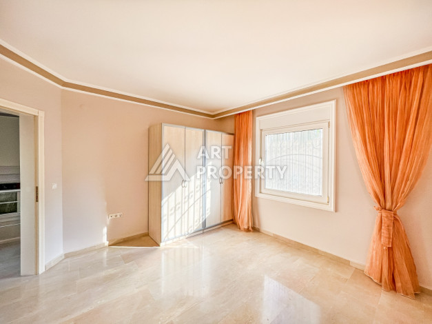 Просторная видовая вилла 3+1, 650м2 в районе Каргыджак - Ракурс 8