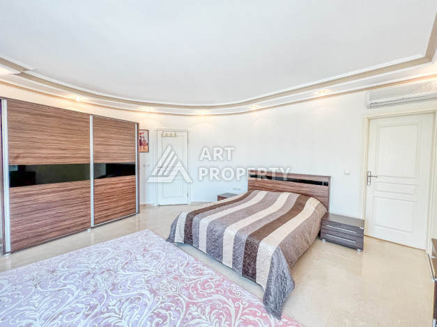 Просторная видовая вилла 3+1, 650м2 в районе Каргыджак - Ракурс 11