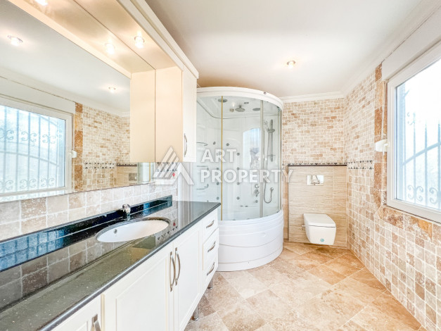 Просторная видовая вилла 3+1, 650м2 в районе Каргыджак - Ракурс 15