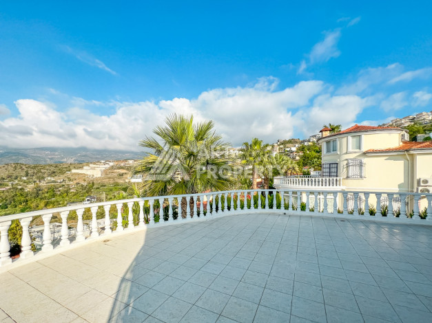 Просторная видовая вилла 3+1, 650м2 в районе Каргыджак - Ракурс 29