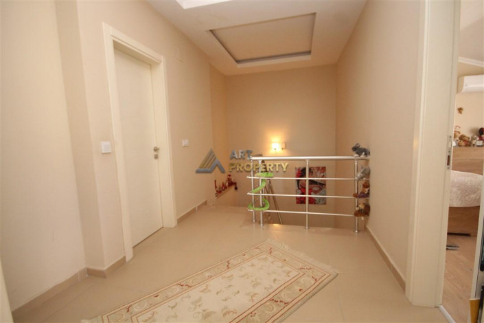 Большой по площади дуплекс 4+1 с видом на Торосские горы в районе Оба, 275 м2 - Ракурс 11