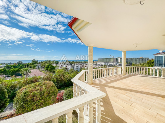 Вилла с шикарным видом на Средиземное море в районе Конаклы 4+1 - Ракурс 35