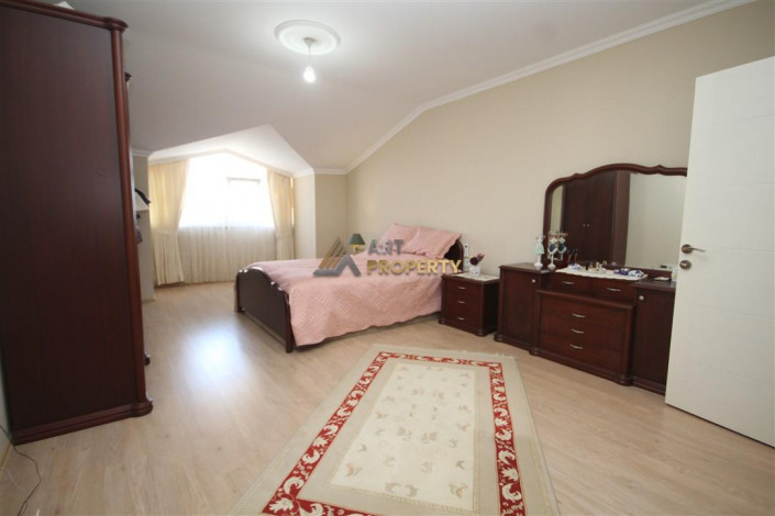 Большой по площади дуплекс 4+1 с видом на Торосские горы в районе Оба, 275 м2 - Ракурс 18