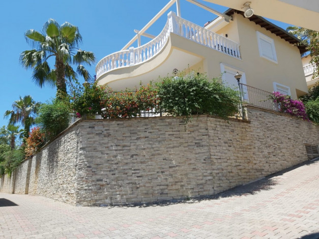 Шикарная вилла 3+1 с видом на море и город на склоне Торосских гор Аланьи, 155м2 - Ракурс 6