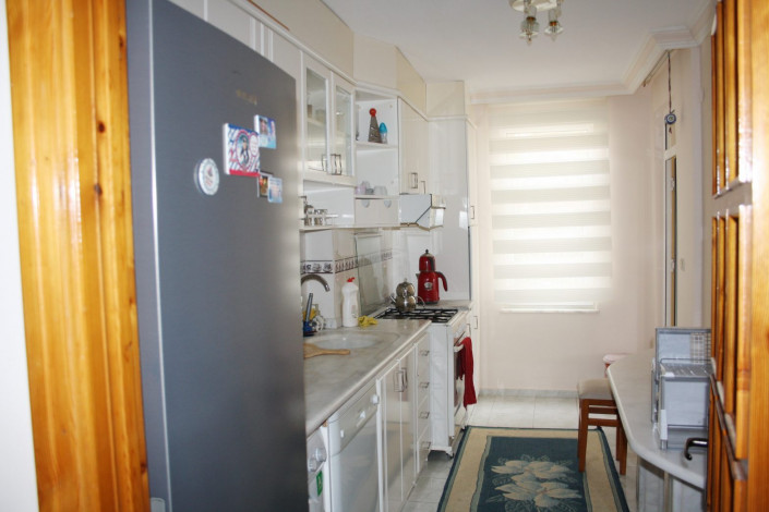 Меблированная квартира 2+1 рядом с морем в районе Оба, 100 м2 - Ракурс 5